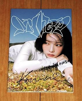 Amazon.co.jp: カリナ (aespa)韓国3rdミニアルバム「MY WORLD」CD直筆